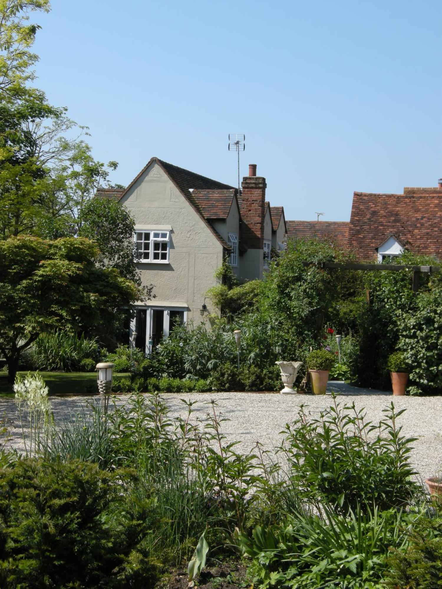 Motts Bed & Breakfast Great Dunmow Exterior photo